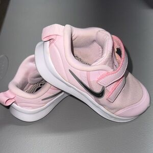 Nike Kids Light Pink and Gray Sneakers